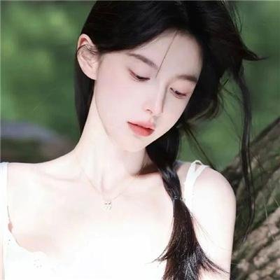 屋中美人